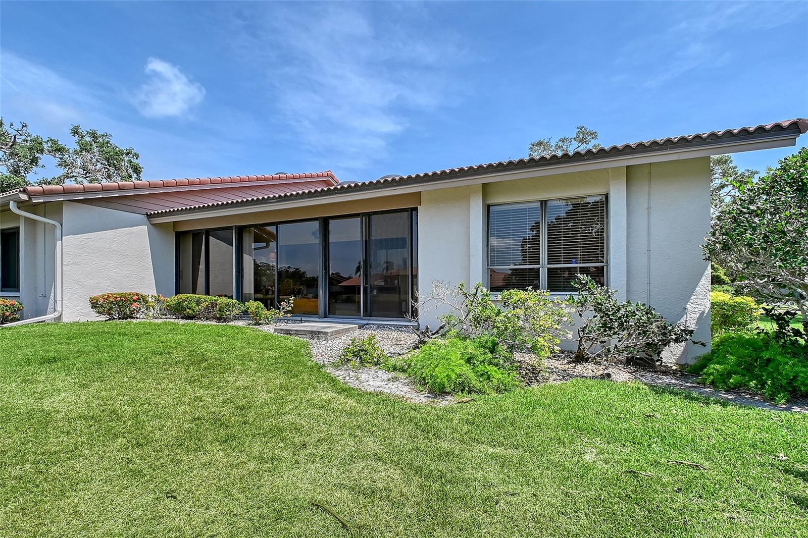 6096 Wilshire Blvd #9 Property Photo 17