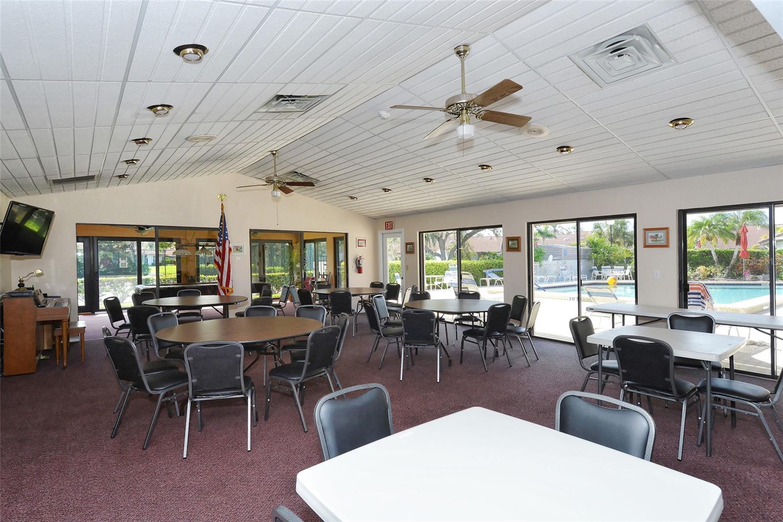 6096 Wilshire Blvd #9 Property Photo 25