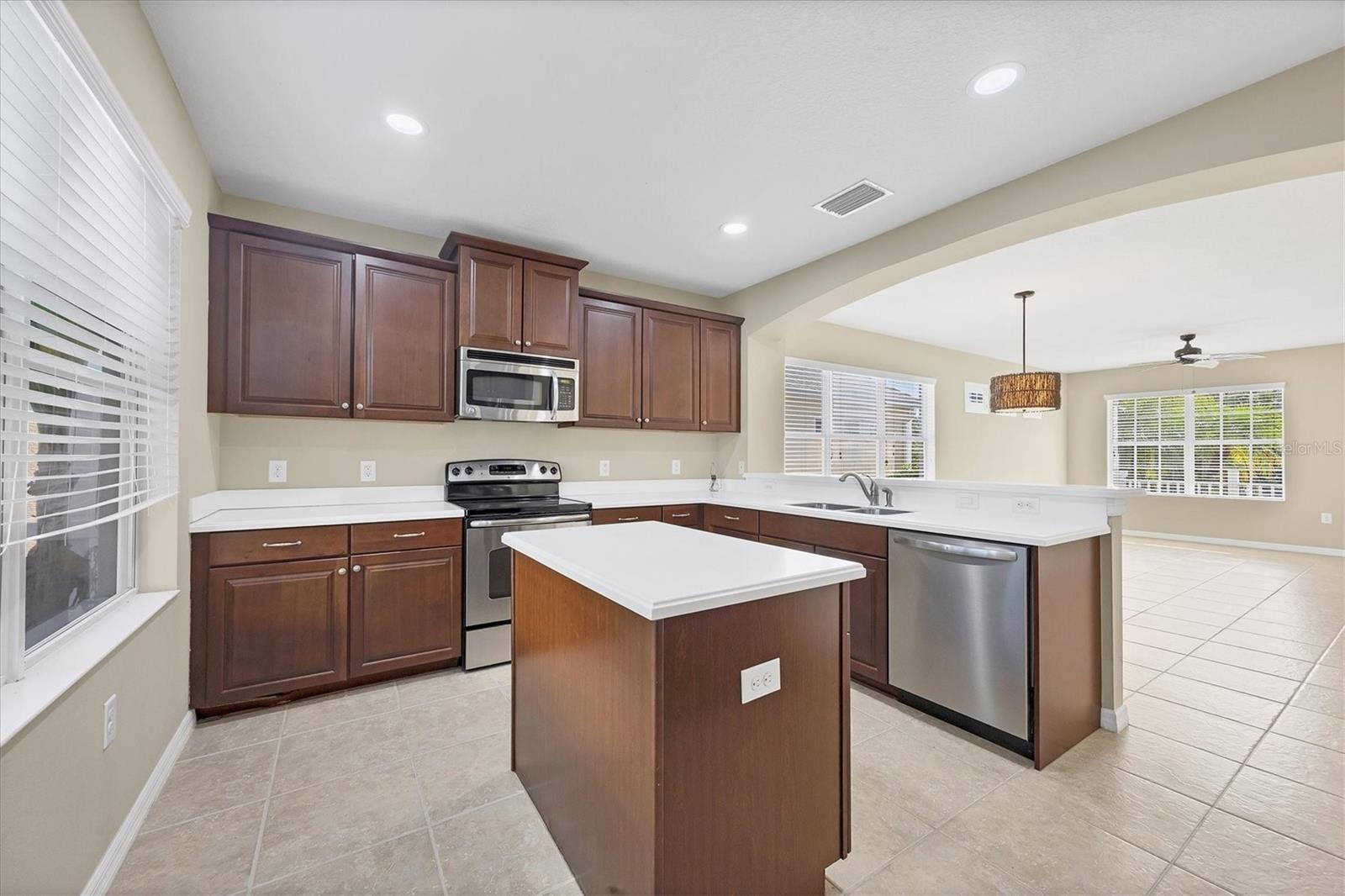 4811 Woodbrook Dr Property Photo 15