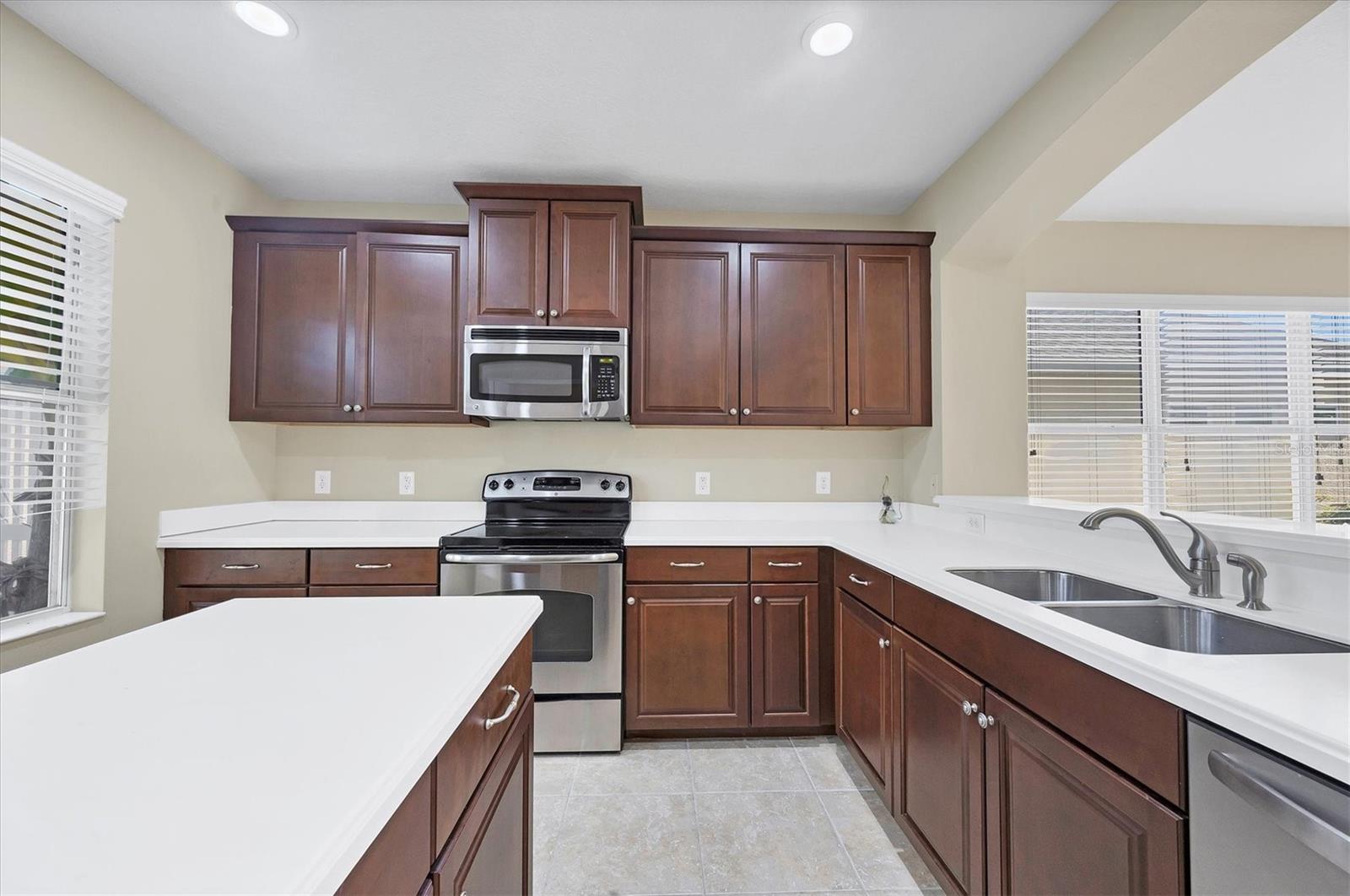 4811 Woodbrook Dr Property Photo 16