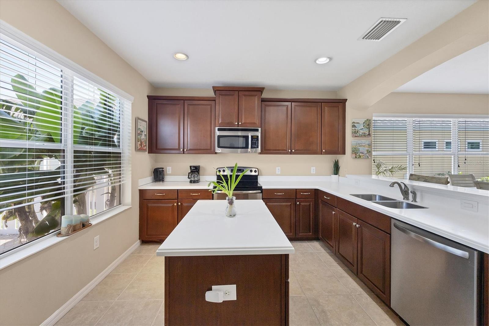 4811 Woodbrook Dr Property Photo 19