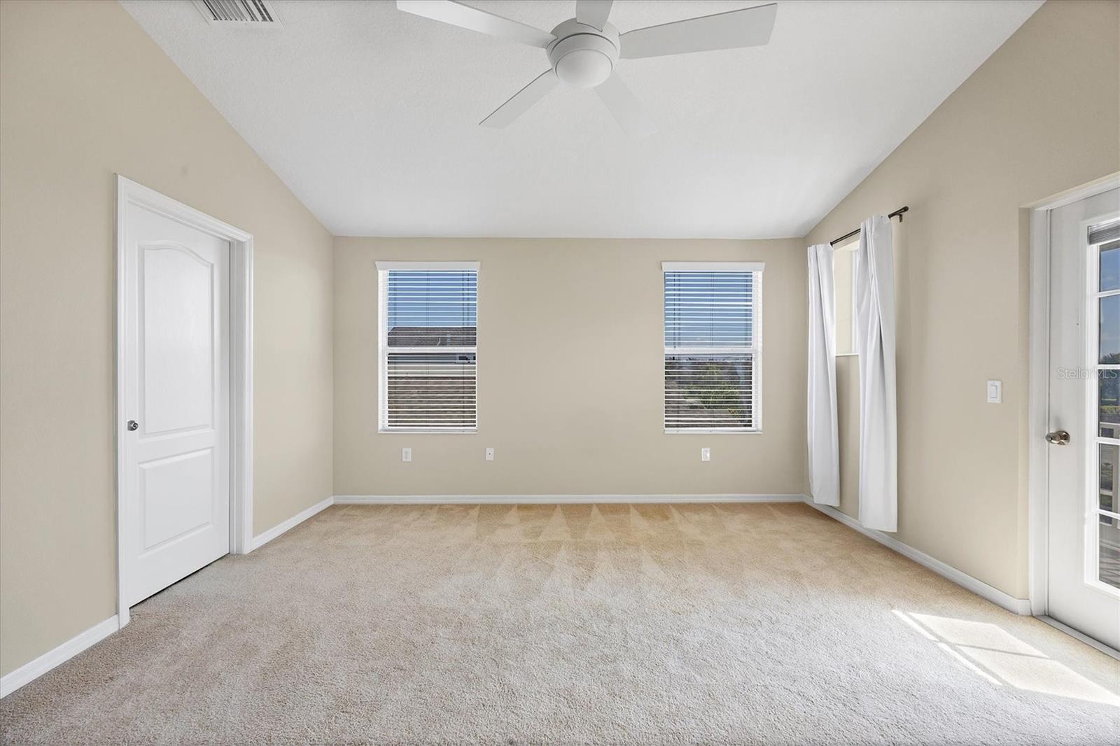 4811 Woodbrook Dr Property Photo 24