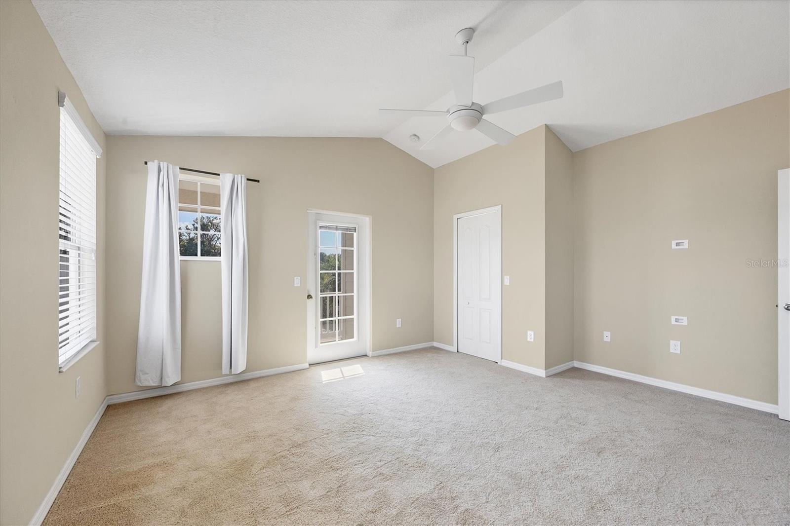 4811 Woodbrook Dr Property Photo 25