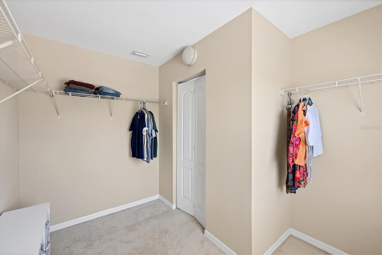 4811 Woodbrook Dr Property Photo 29