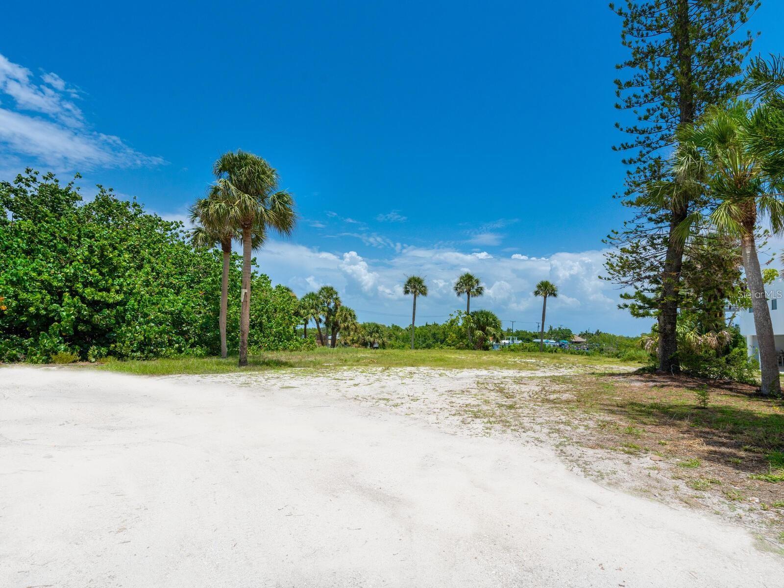 4020 Casey Key Rd Property Photo 5