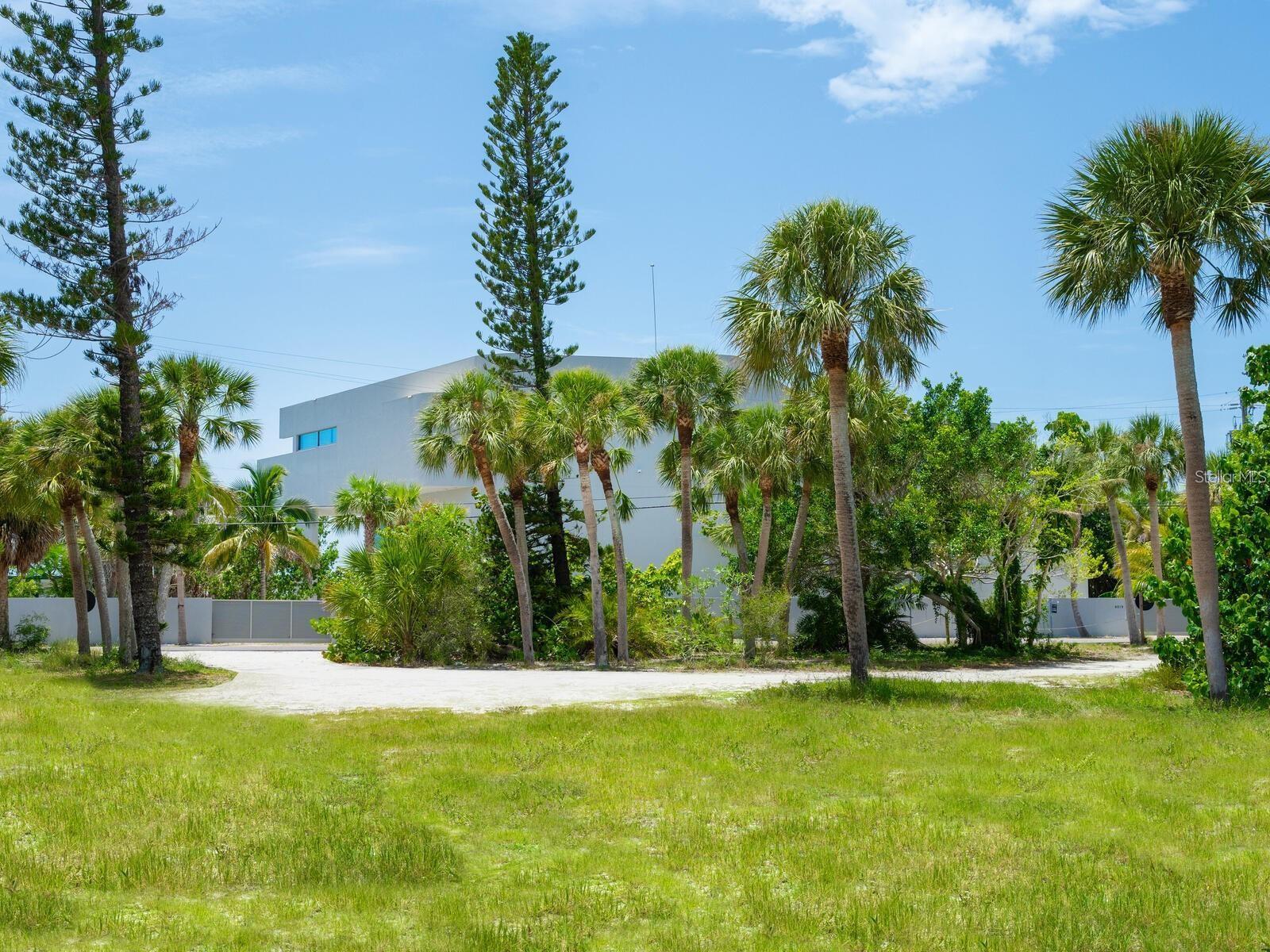 4020 Casey Key Rd Property Photo 7