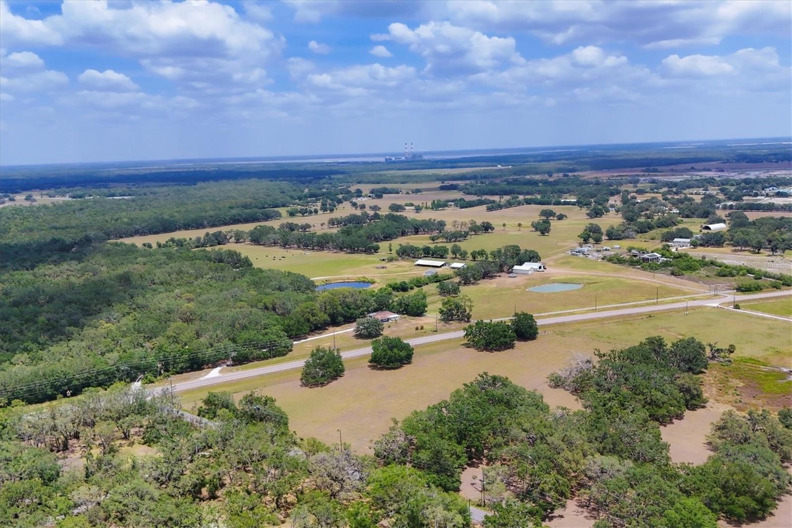 6720 Jim Davis Rd Property Photo 3