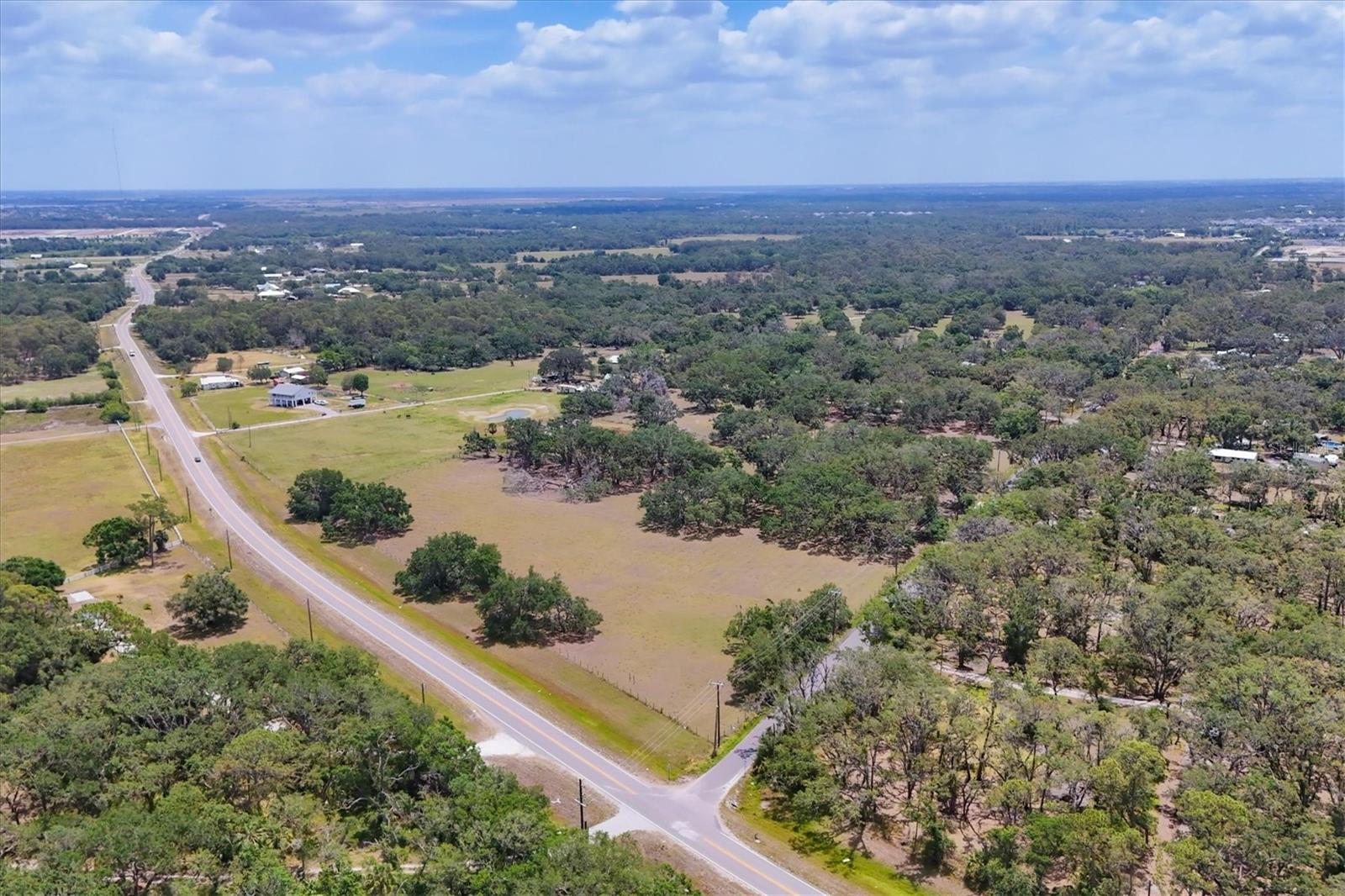 6720 Jim Davis Rd Property Photo 5