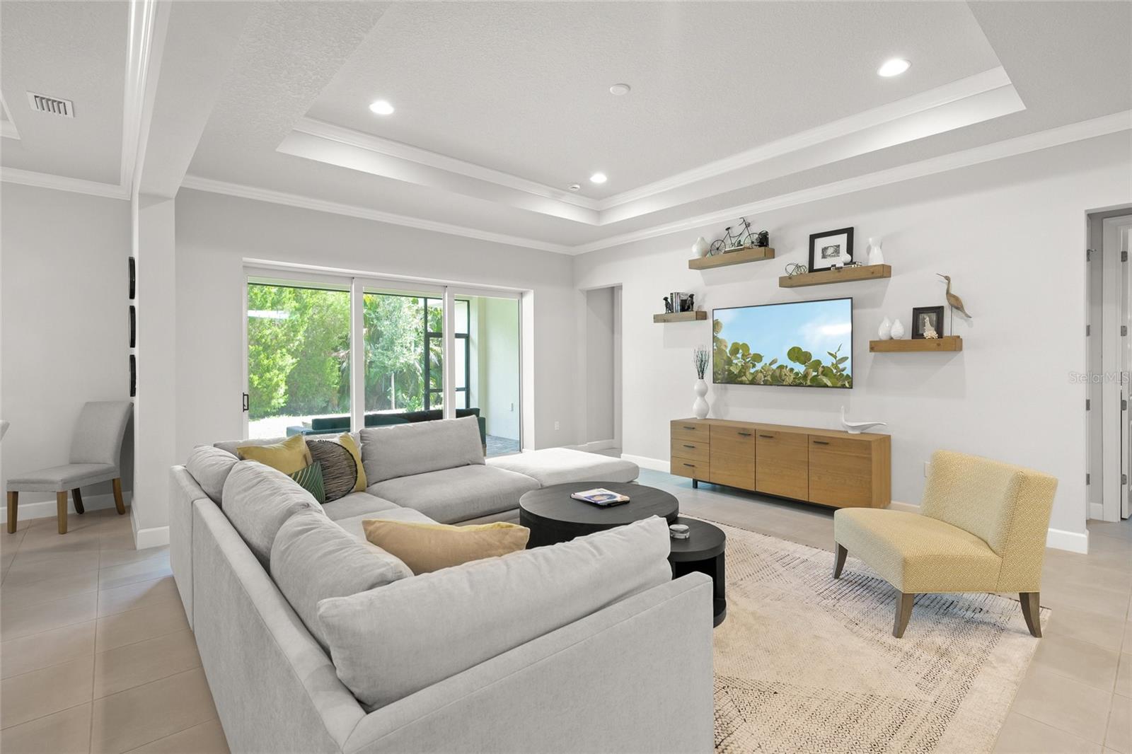 7717 Sandhill Lake Dr Property Photo 19