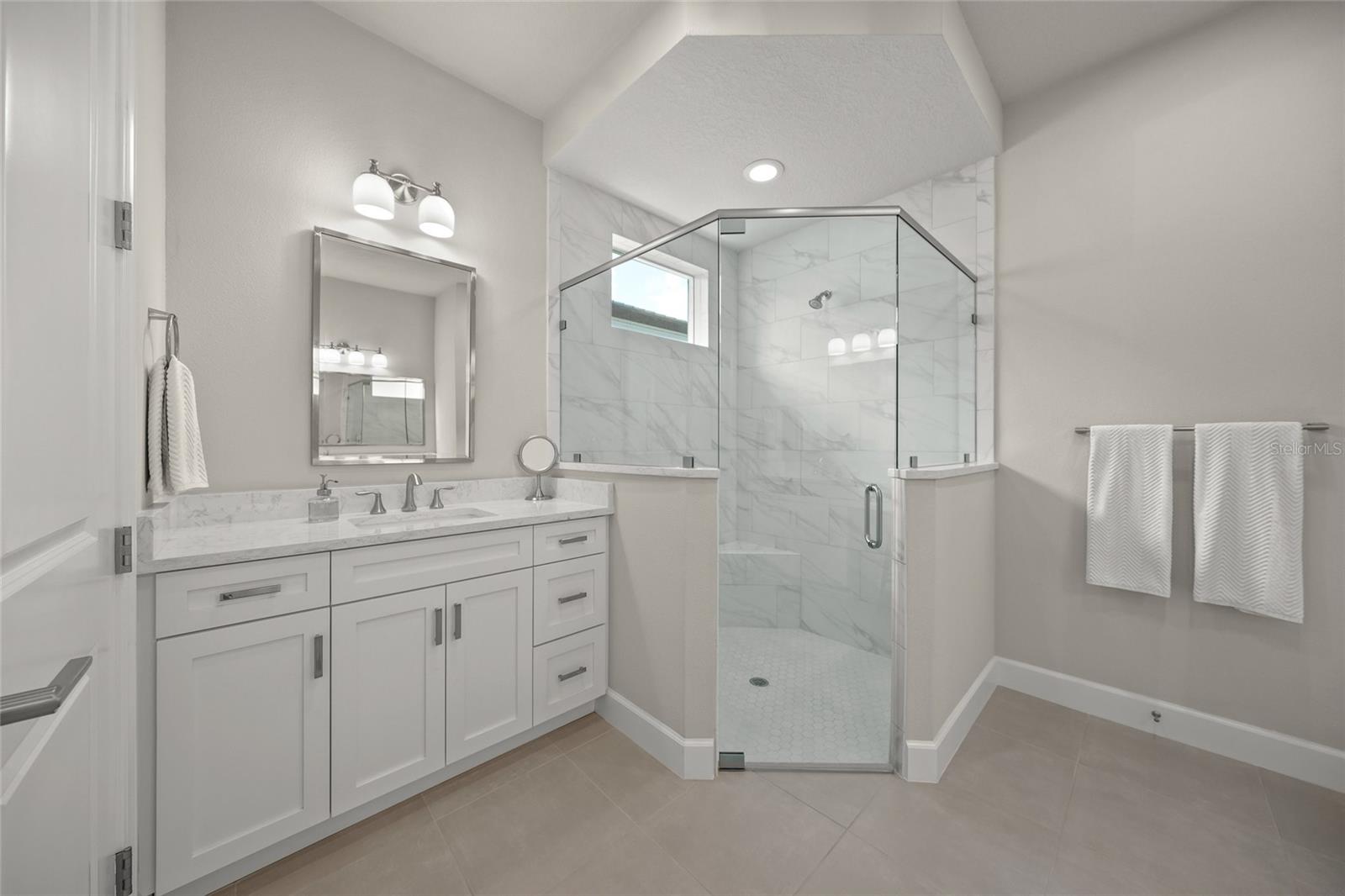 7717 Sandhill Lake Dr Property Photo 26