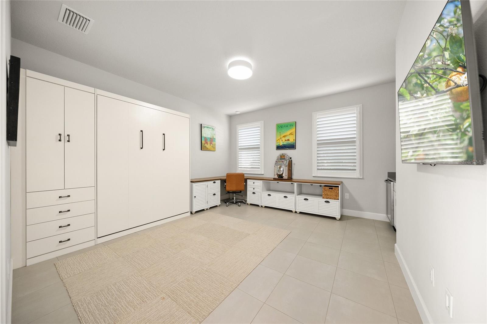 7717 Sandhill Lake Dr Property Photo 33