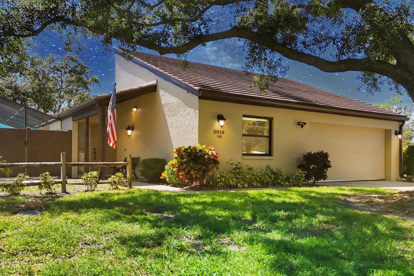 3919 Glen Oaks Manor Dr Property Photo 1