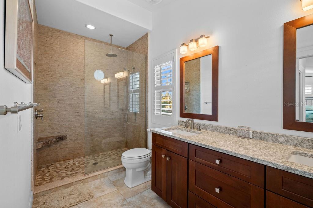 704 Gladiolus St Property Photo 20