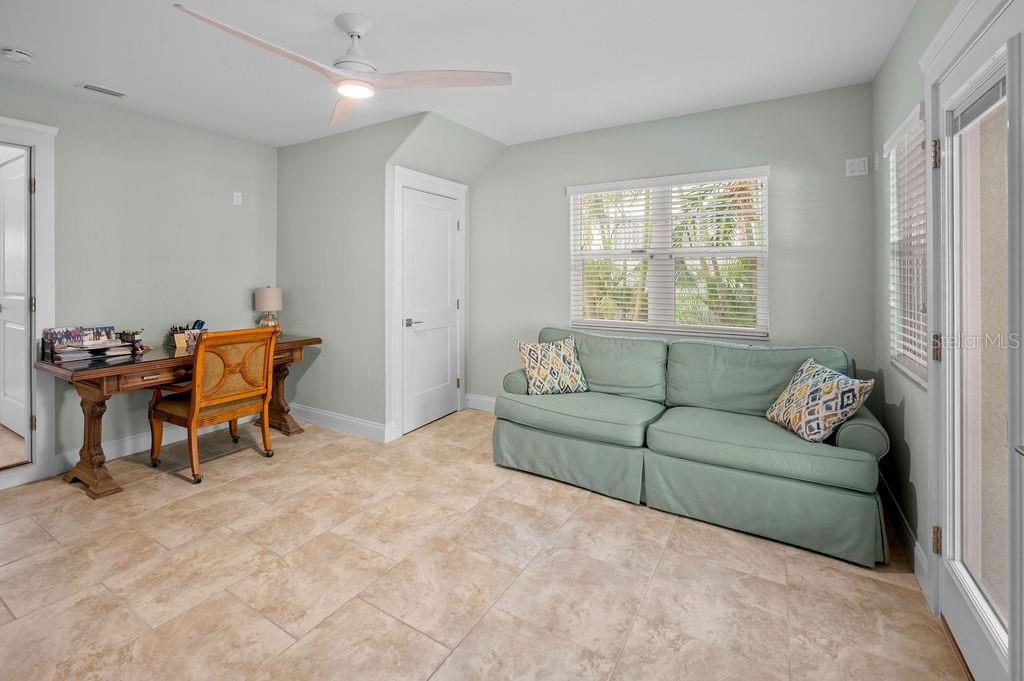704 Gladiolus St Property Photo 45