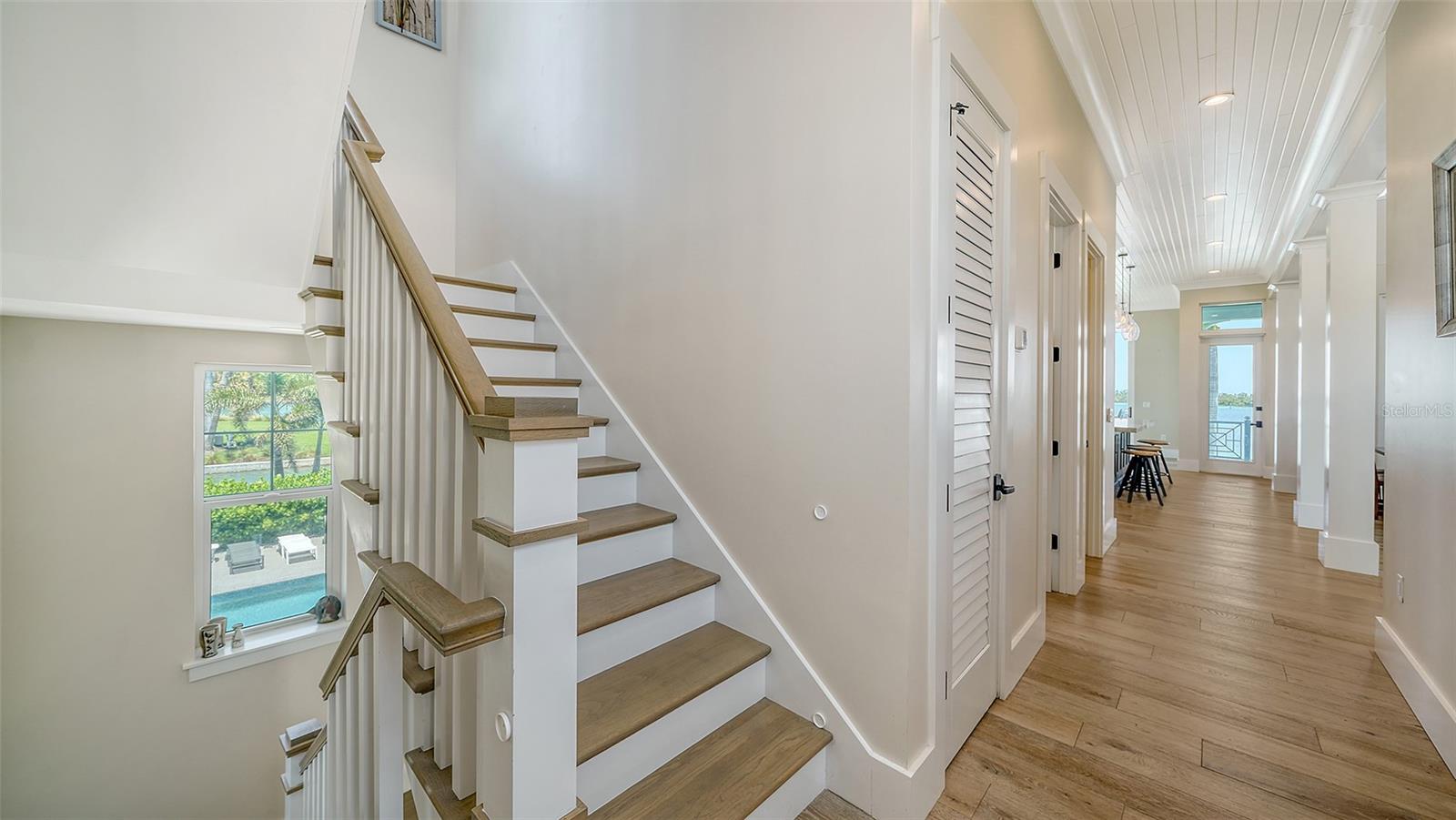 630 De Narvaez Dr Property Photo 14