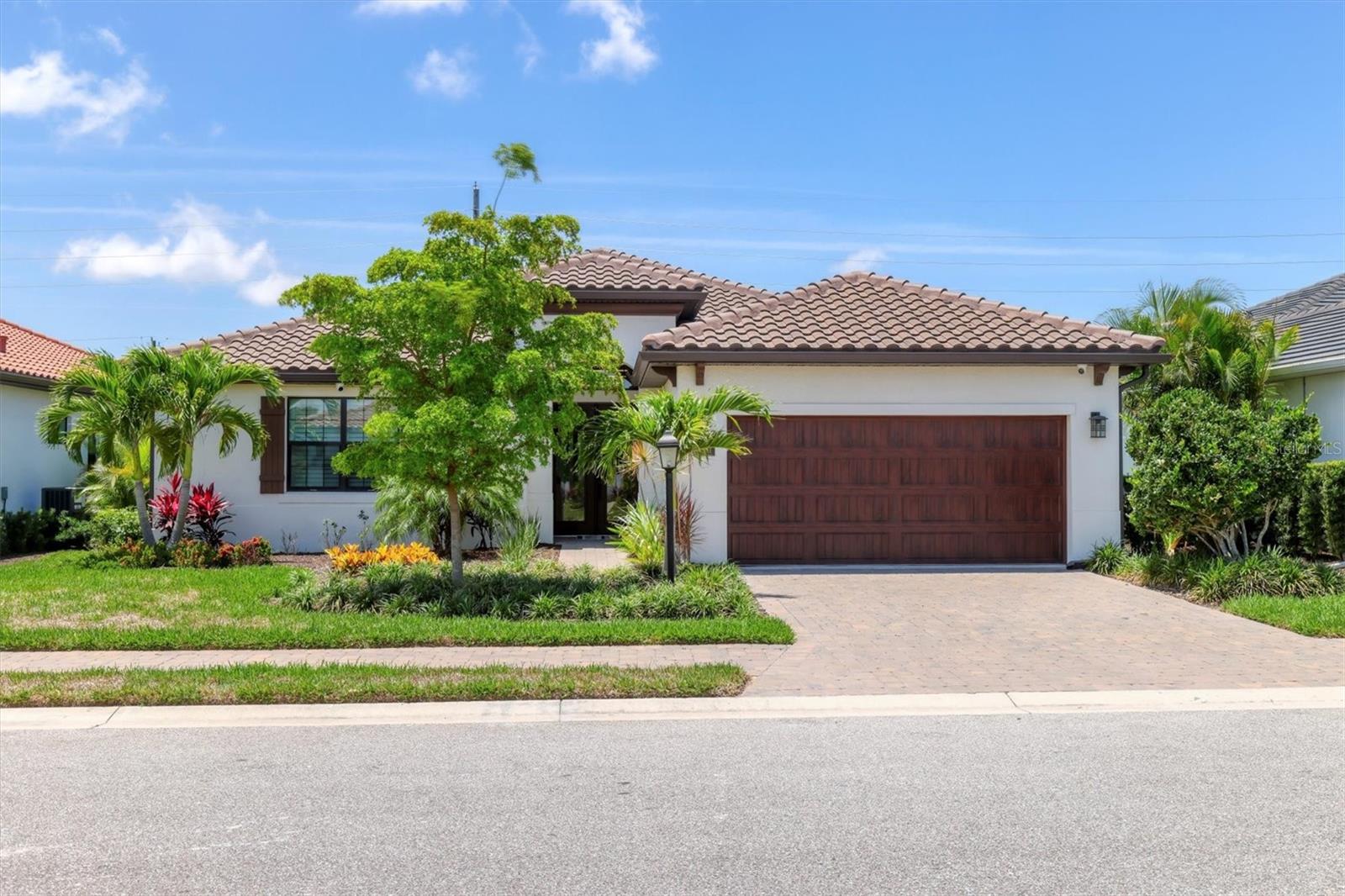 8020 CLEARWATER CT Property Photo 1