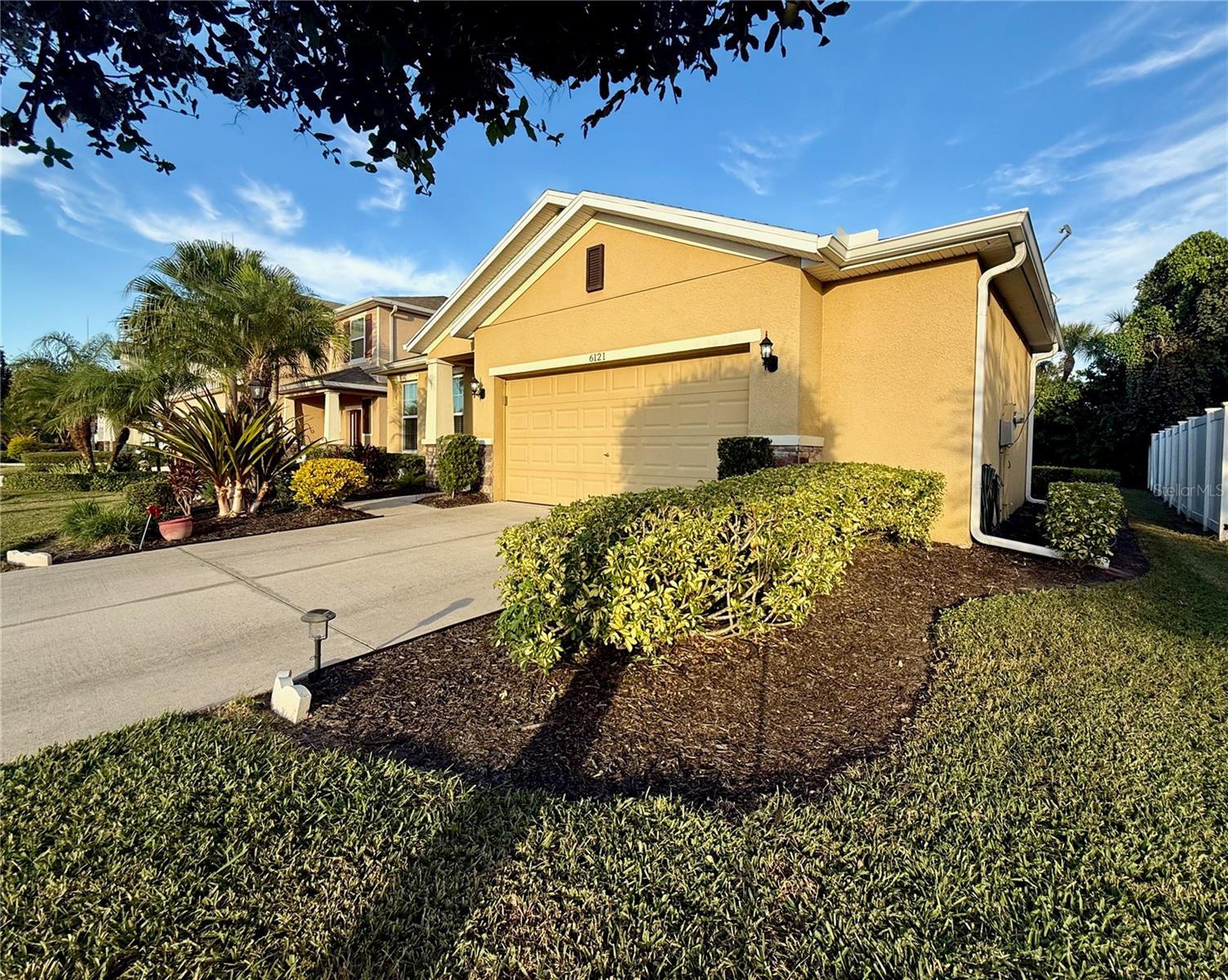 6121 35th Ct E Property Photo 2