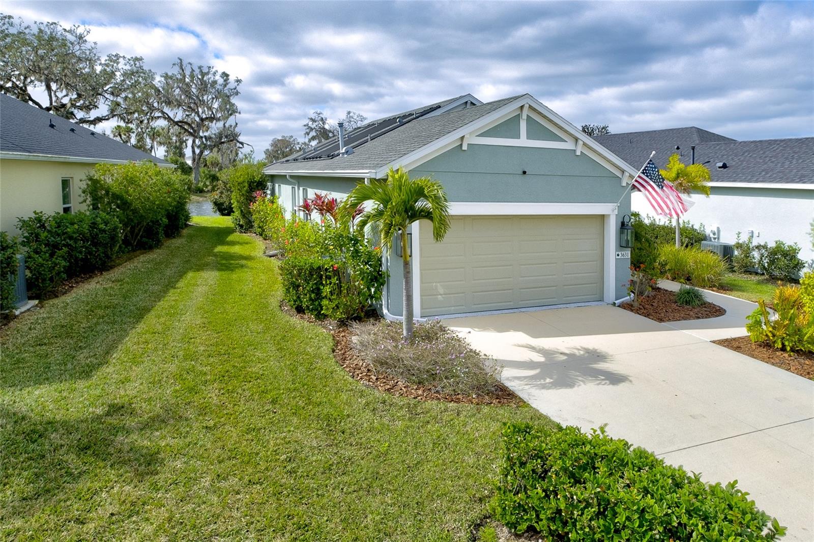 3631 SHIMMERING OAKS DR Property Photo 1