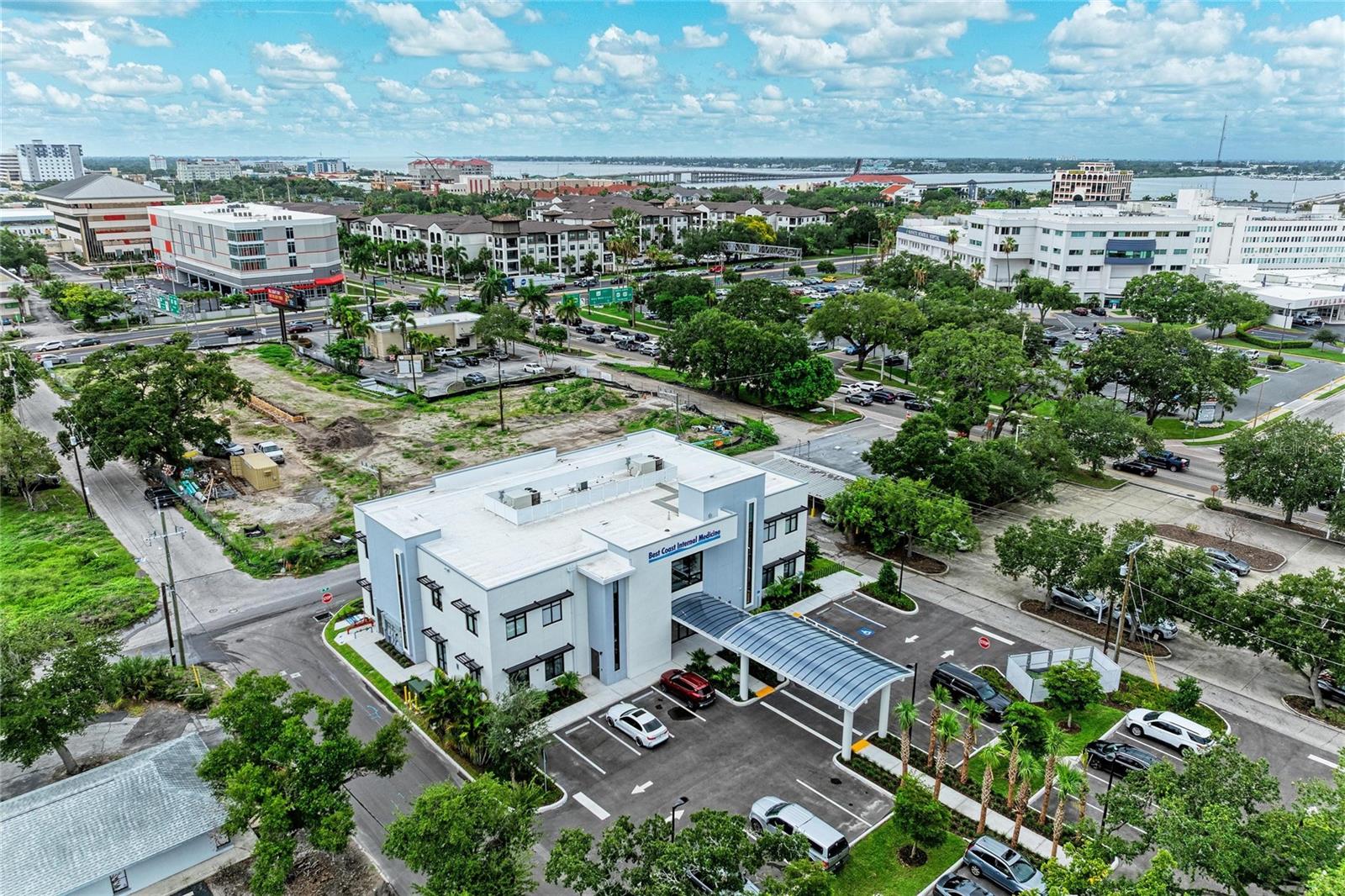 201 5th Avenue Dr E Property Photo 36
