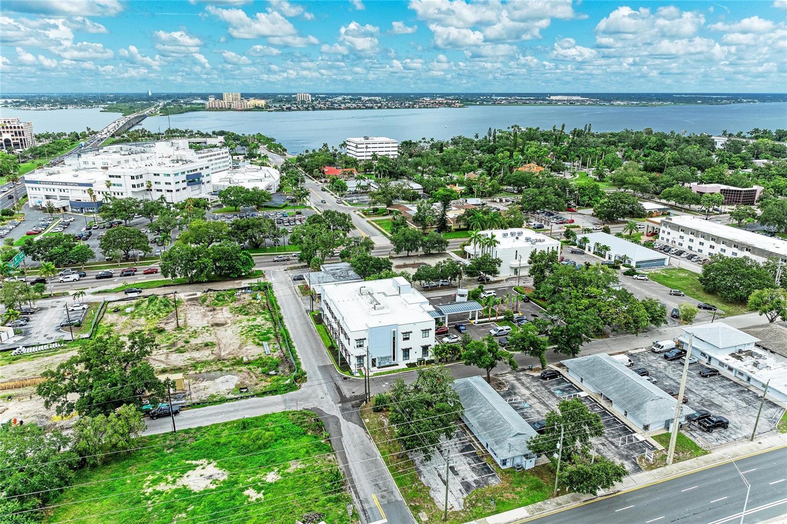 201 5th Avenue Dr E Property Photo 39