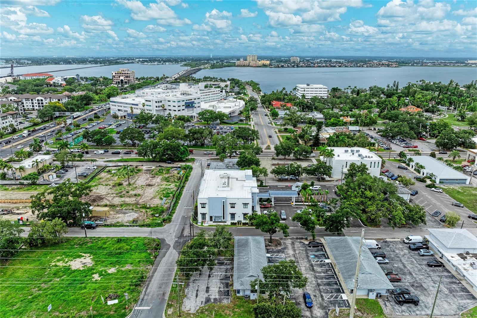 201 5th Avenue Dr E Property Photo 40