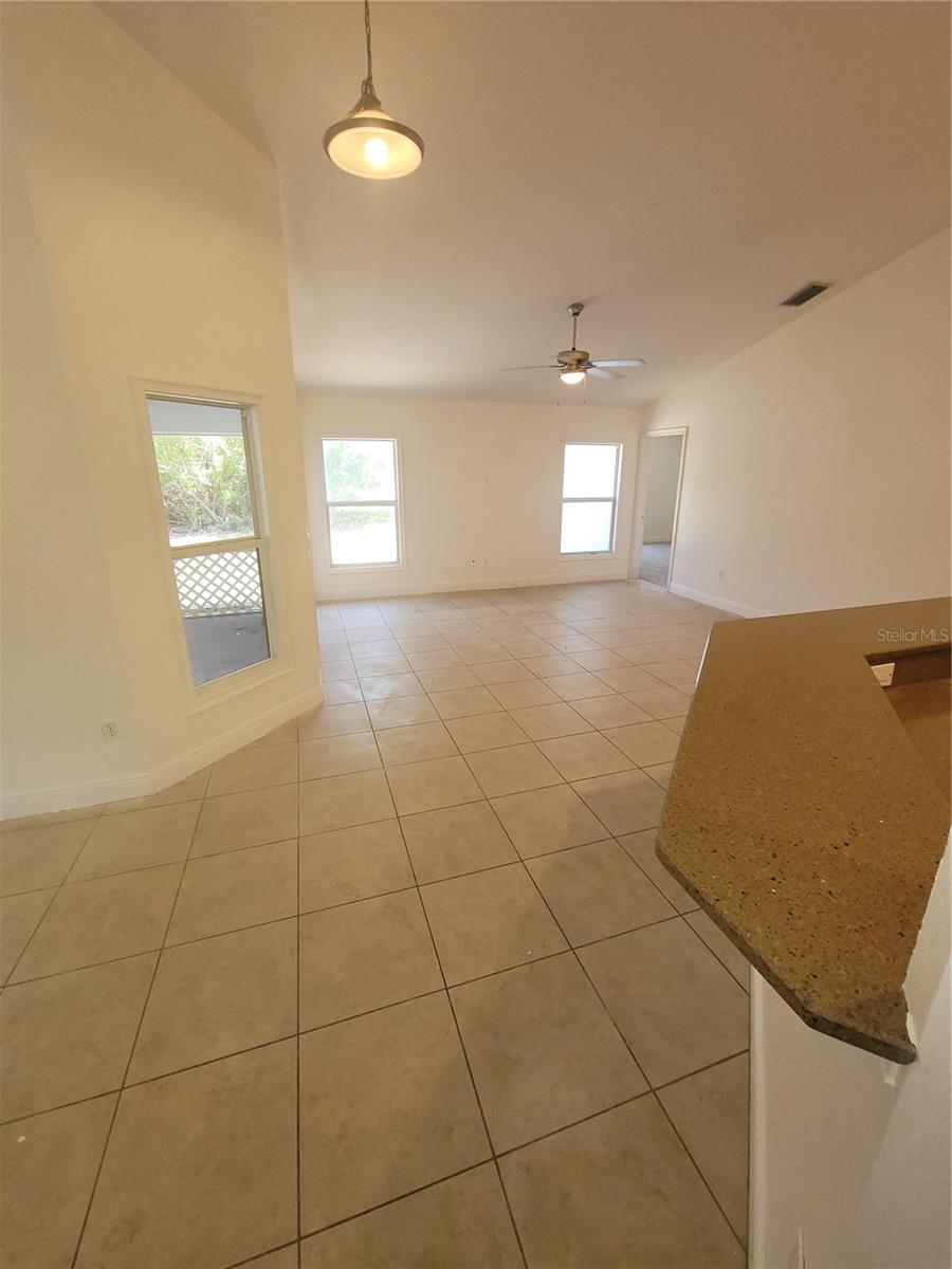 1422 Jakway Rd Property Photo 6