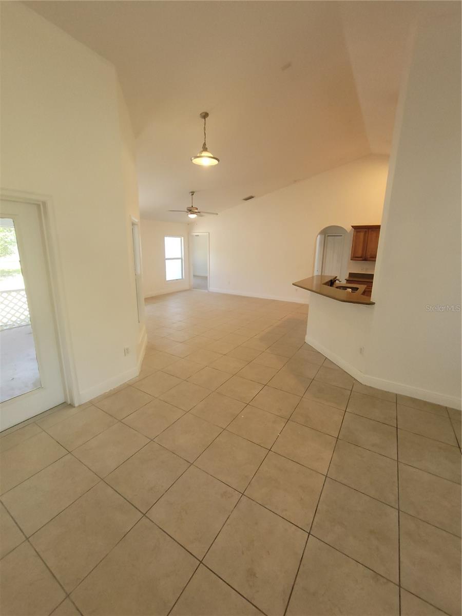 1422 Jakway Rd Property Photo 7