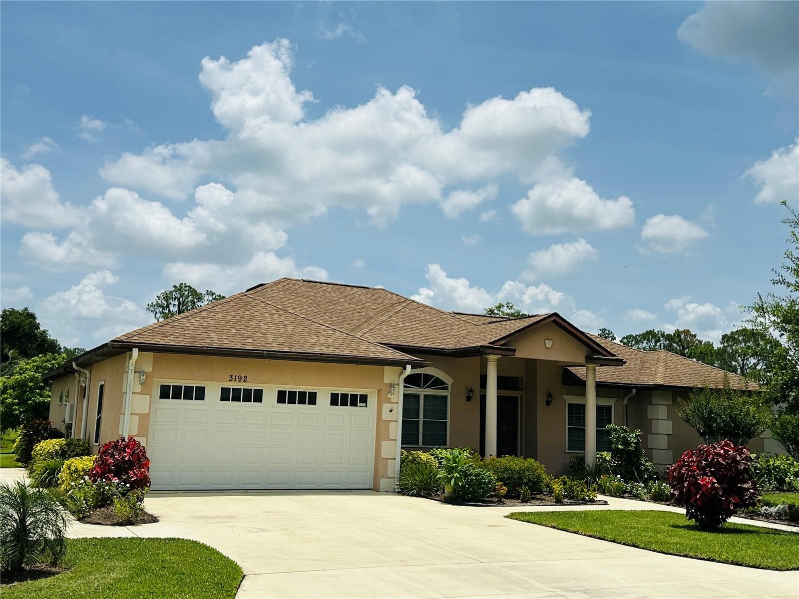 3192 Oaks Bnd Property Photo 2