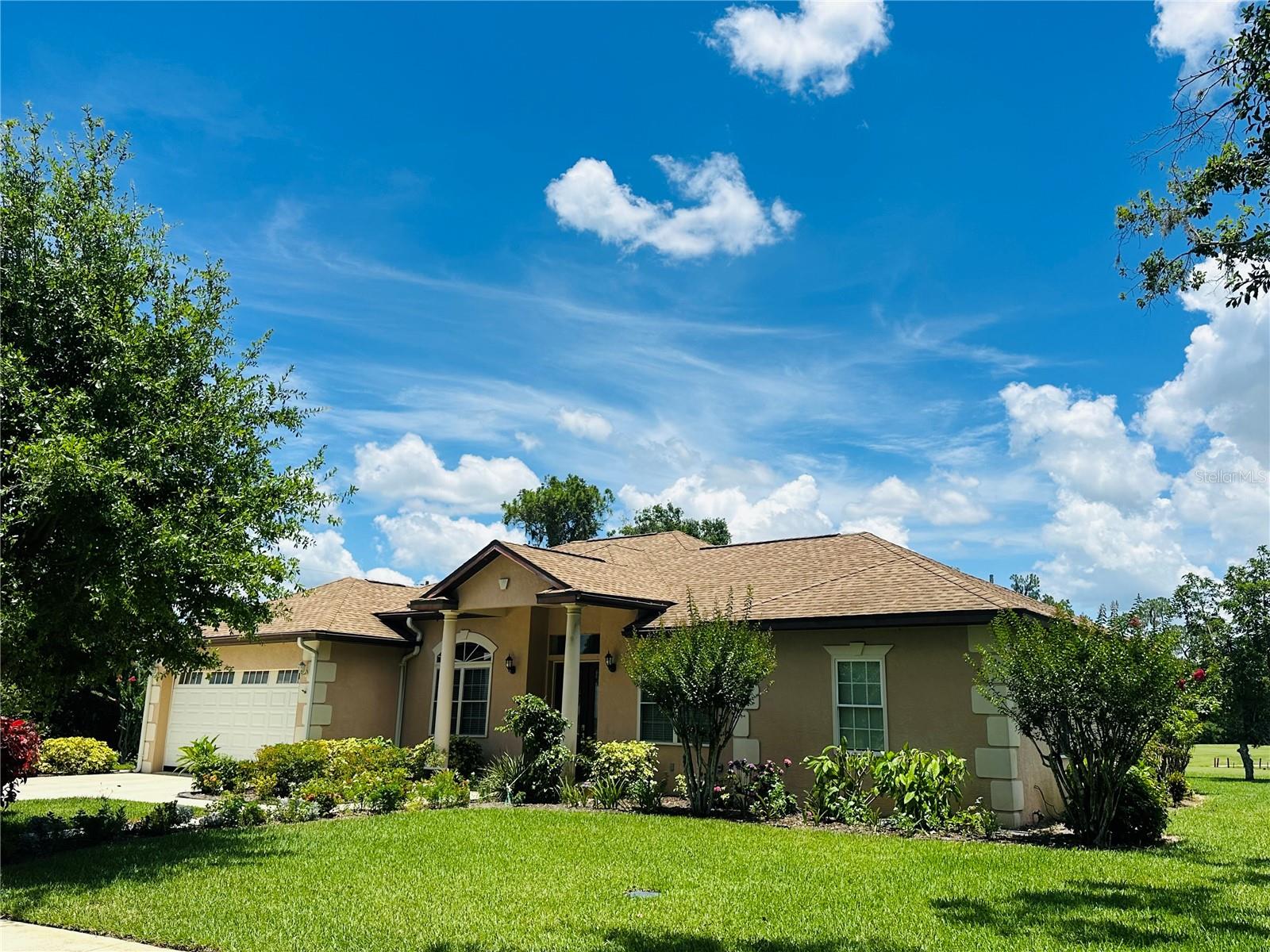 3192 Oaks Bnd Property Photo 3