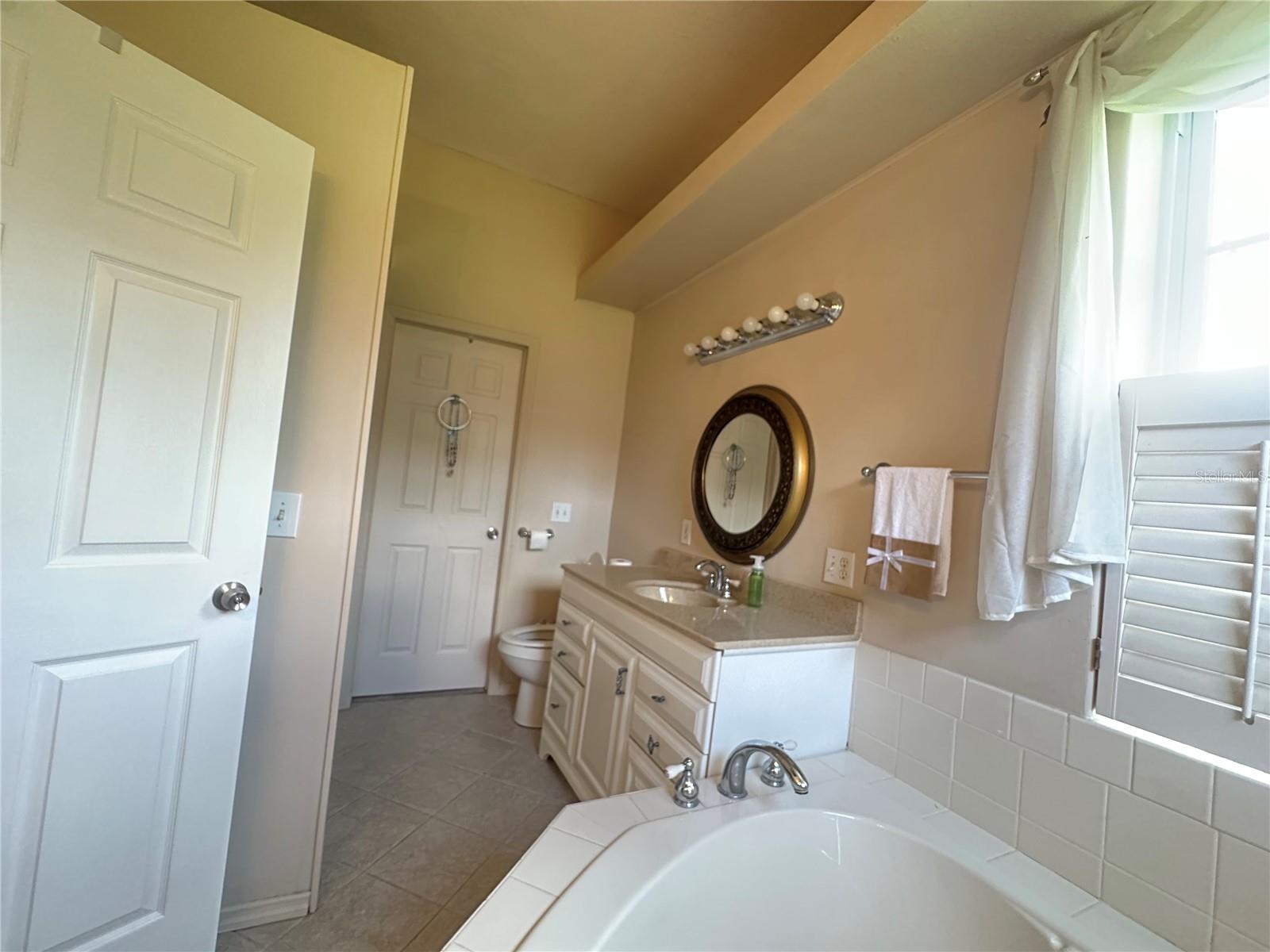 3192 Oaks Bnd Property Photo 54