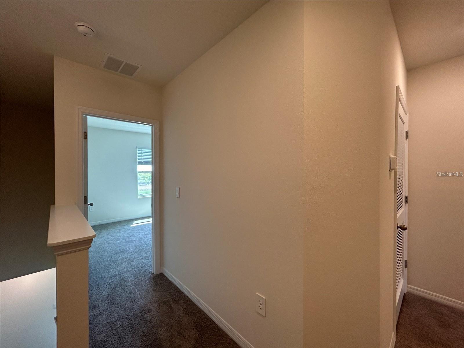 17550 Crescent Moon Loop Property Photo 14