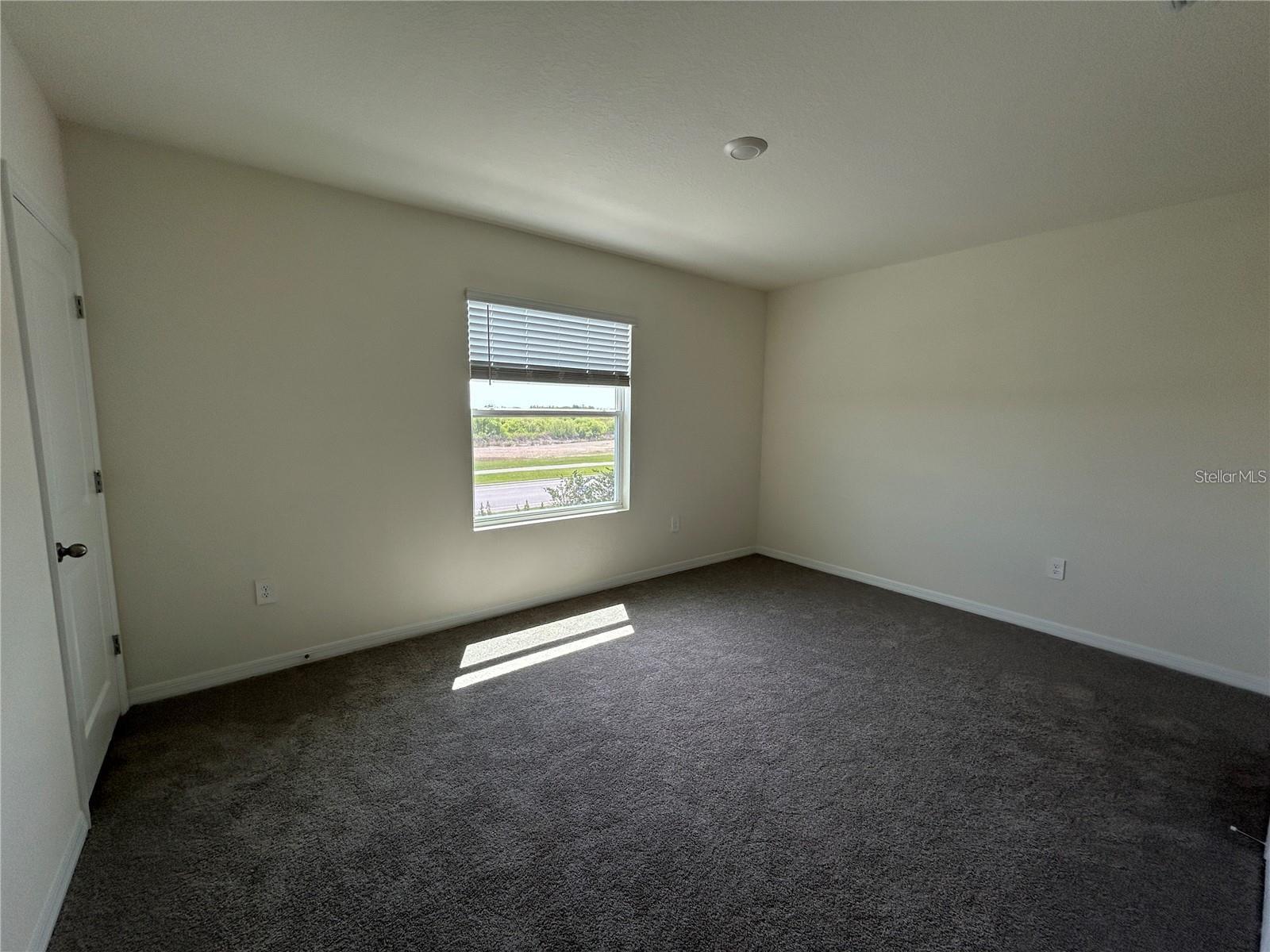 17550 Crescent Moon Loop Property Photo 15