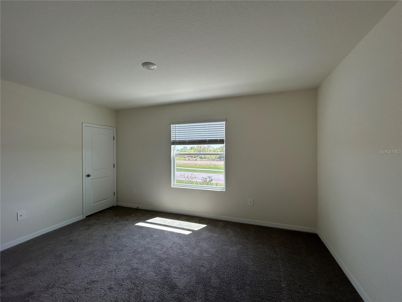17550 Crescent Moon Loop Property Photo 16
