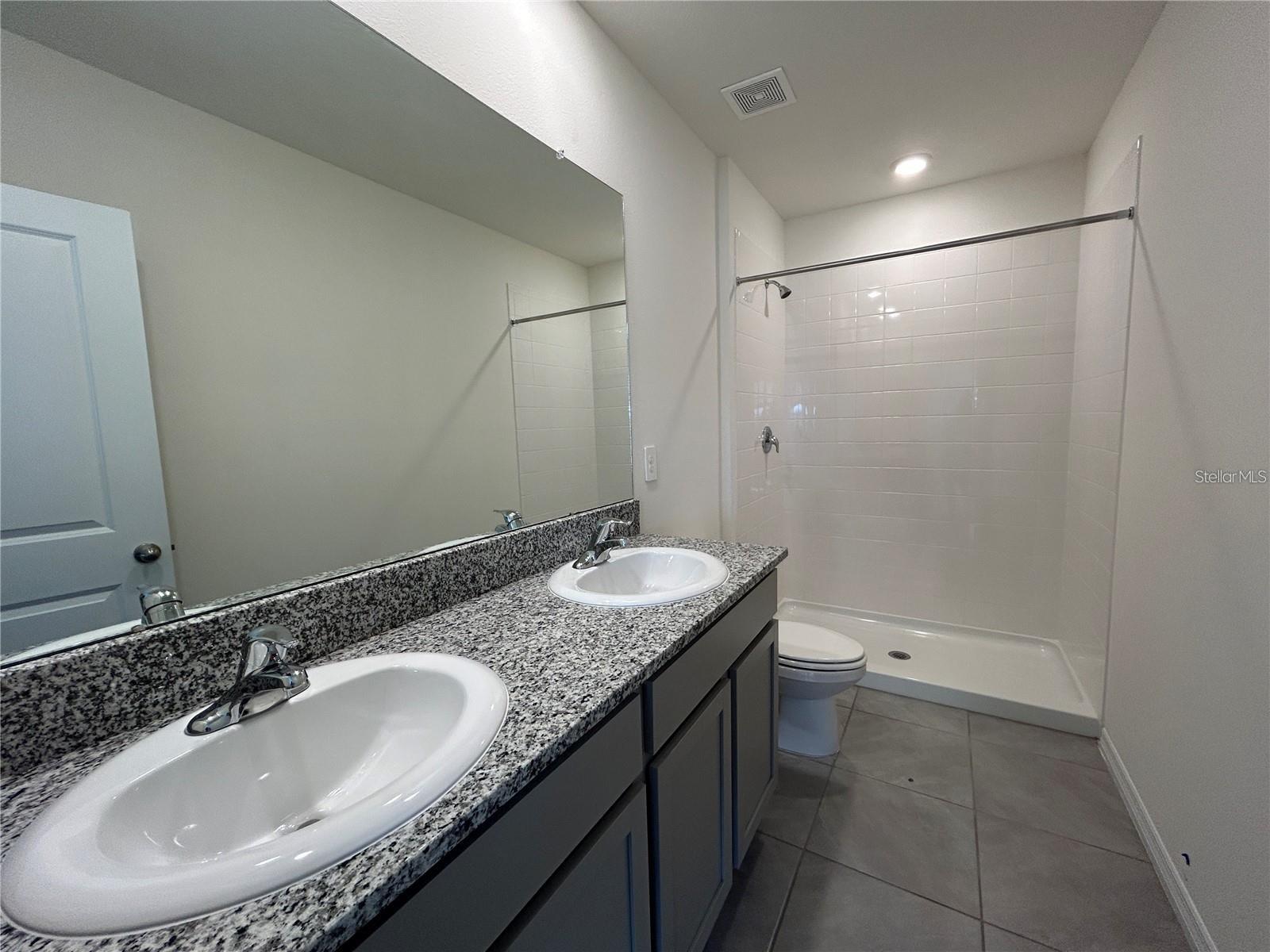17550 Crescent Moon Loop Property Photo 17