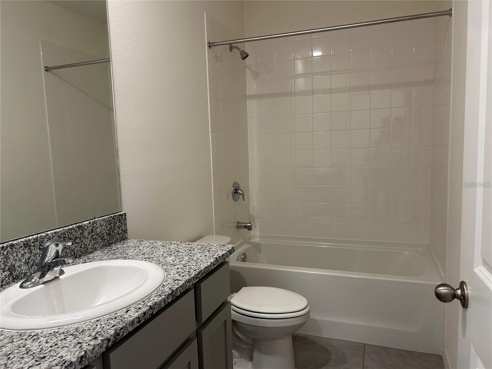 17550 Crescent Moon Loop Property Photo 21