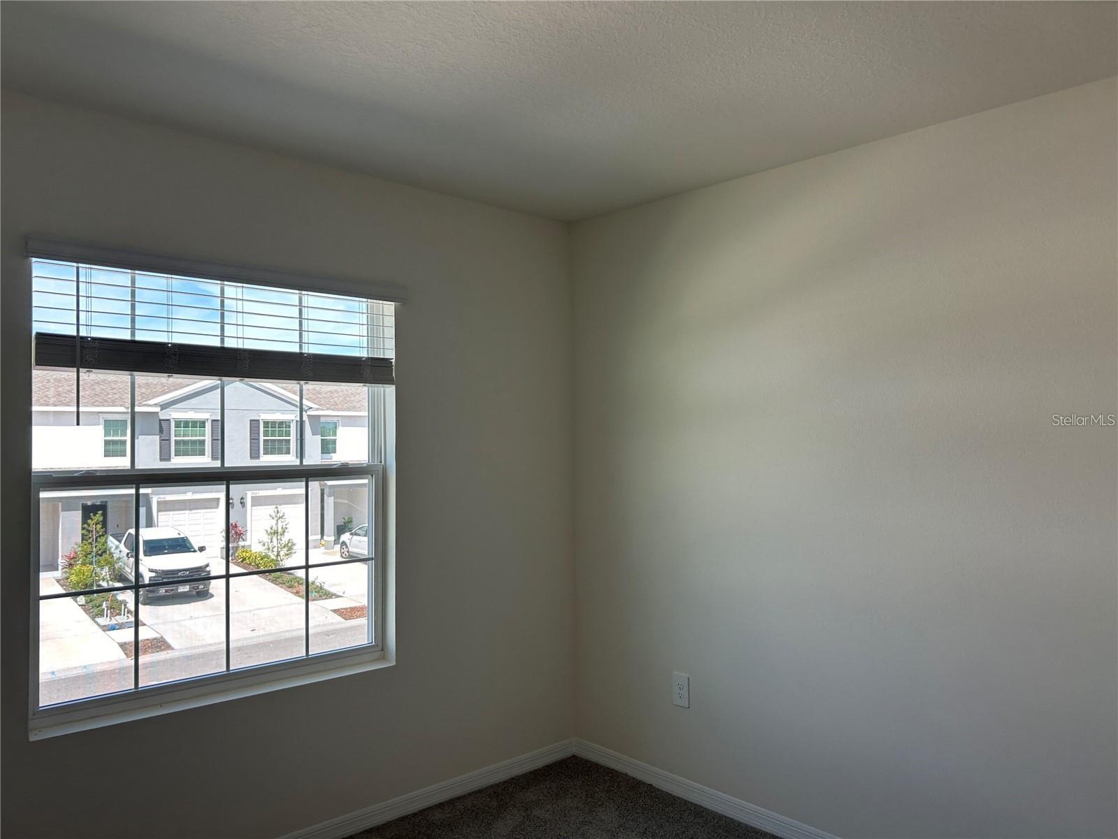 17550 Crescent Moon Loop Property Photo 29