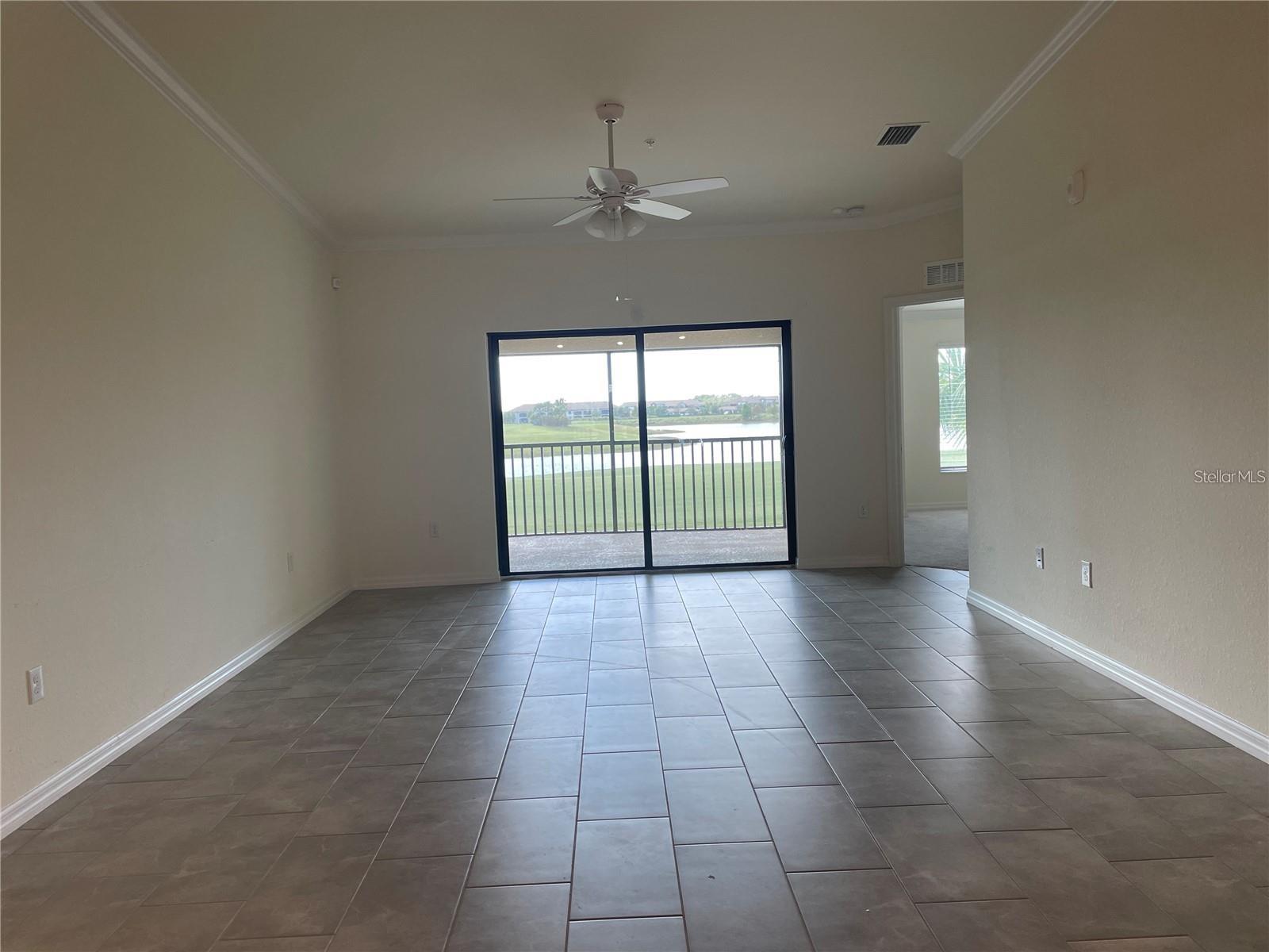 5674 Palmer Cir #206 Property Photo 5
