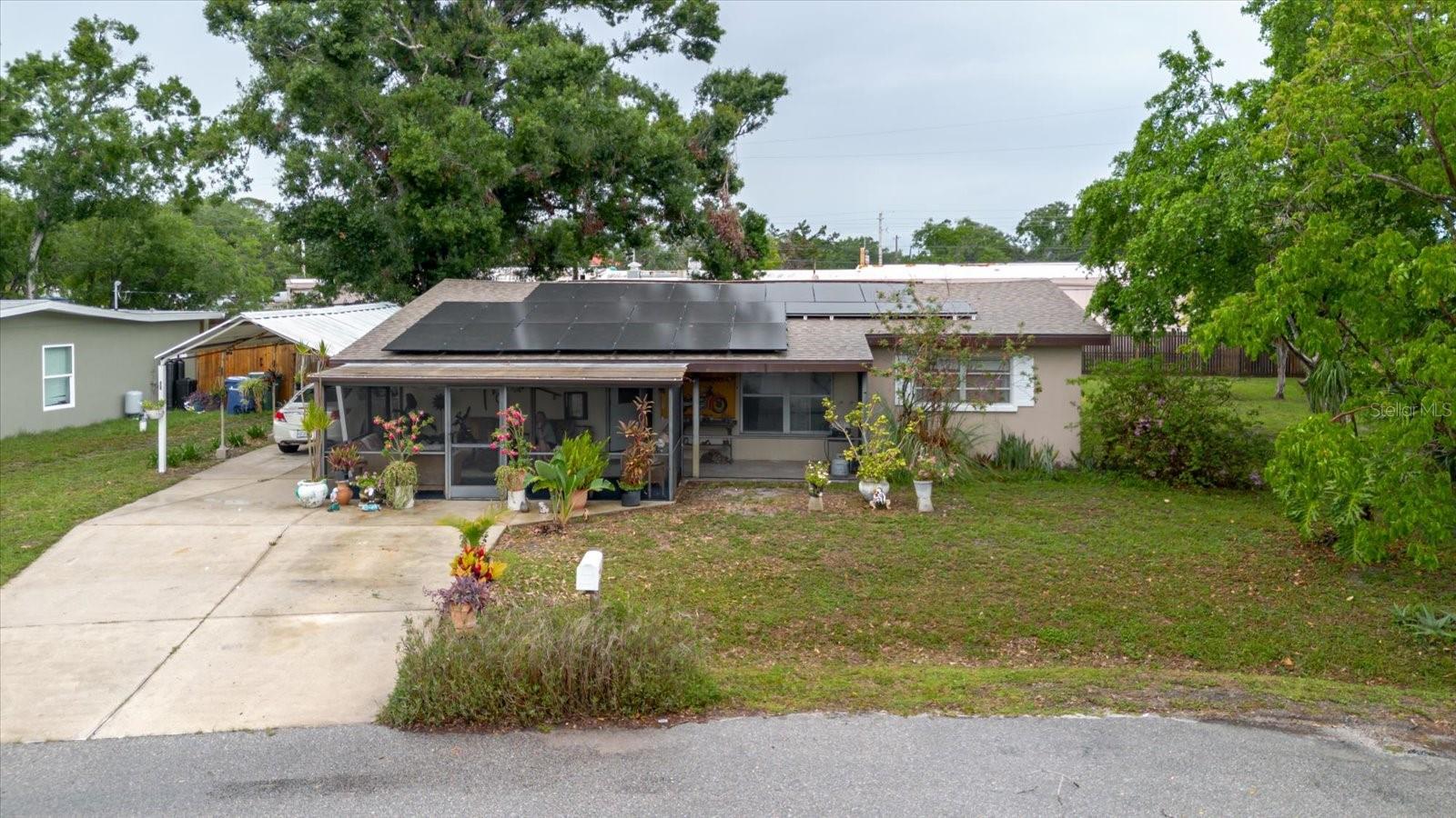 4015 Asbury Pl Property Photo 3