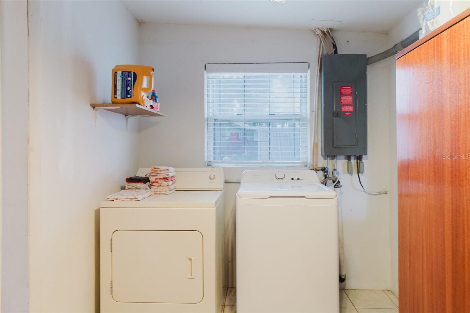 4015 Asbury Pl Property Photo 27