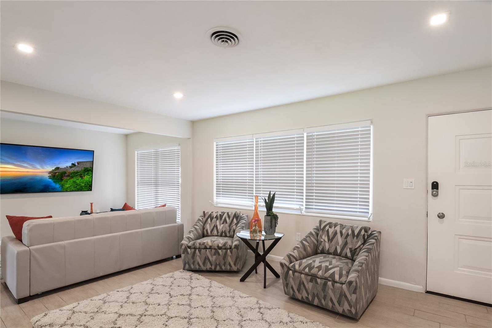 2266 Clematis St Property Photo 11