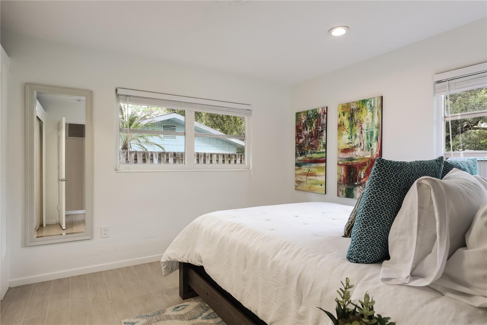 2266 Clematis St Property Photo 14