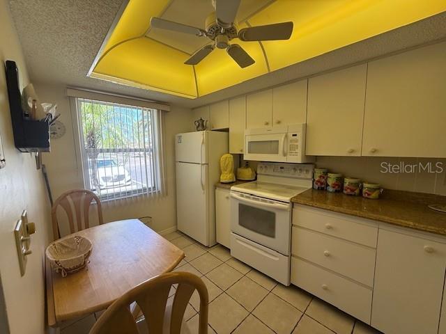2664 Woodgate Ln #d2 Property Photo 3
