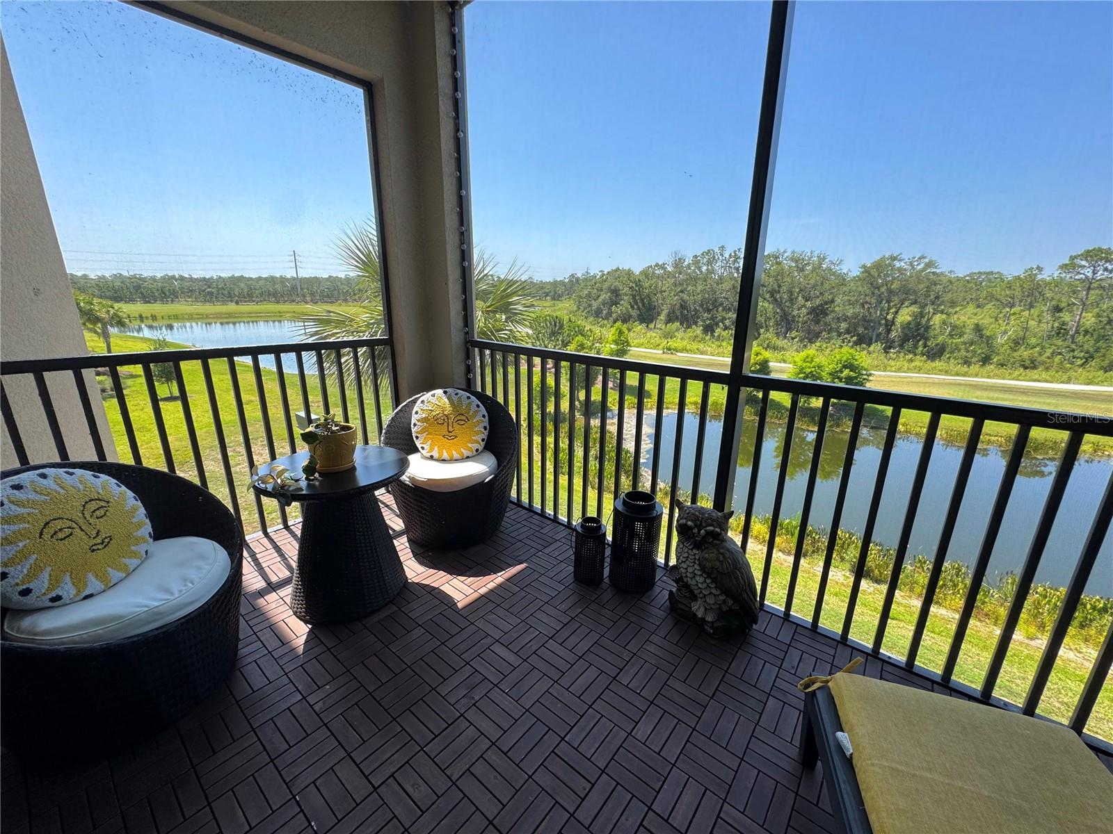 18028 Gawthrop Dr #303 Property Photo 3