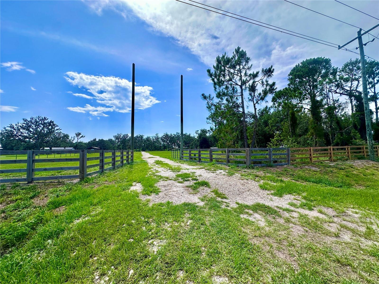 434 Cr-665 Property Photo 1
