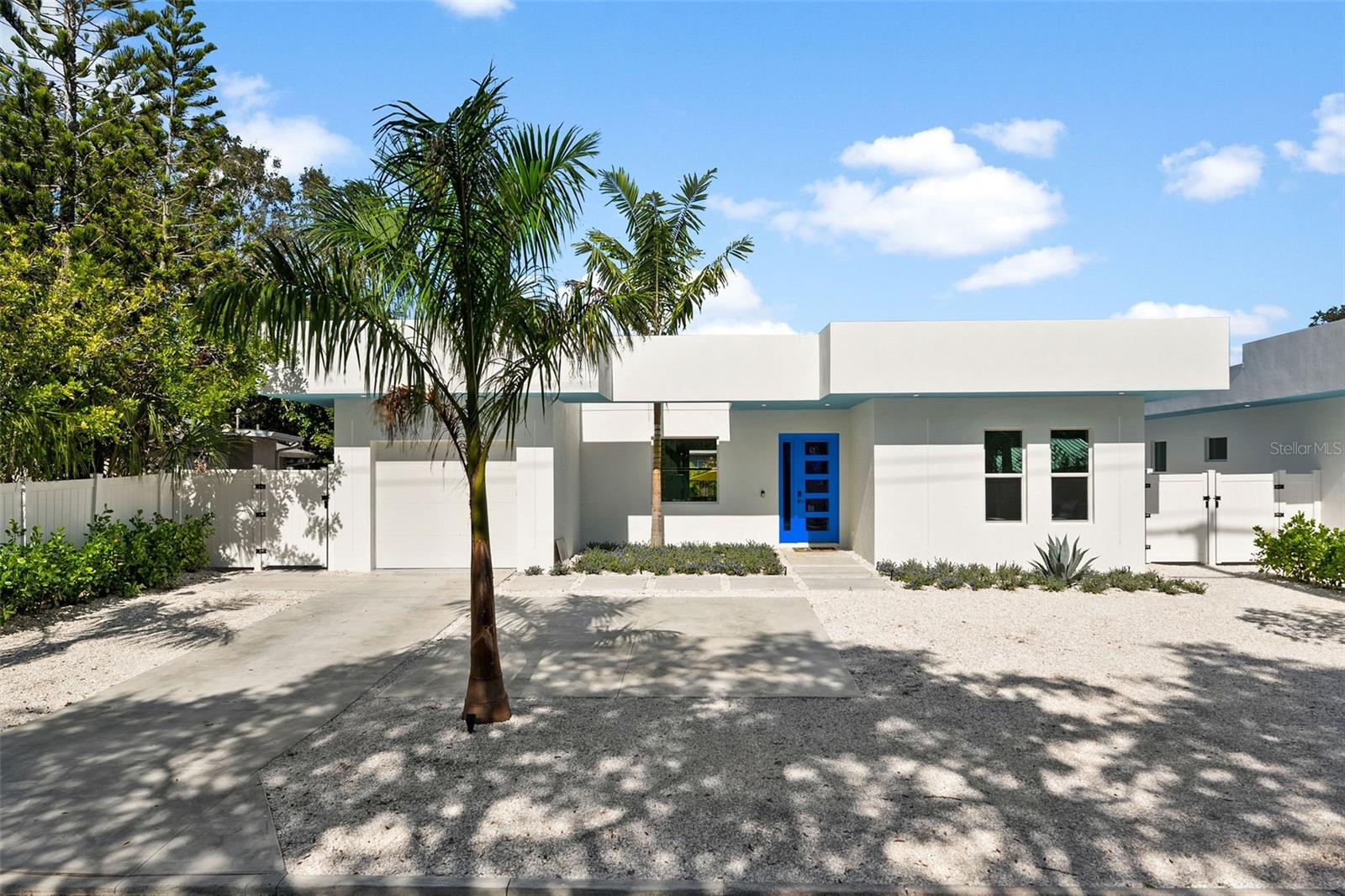 2365 WALDEMERE ST Property Photo 1