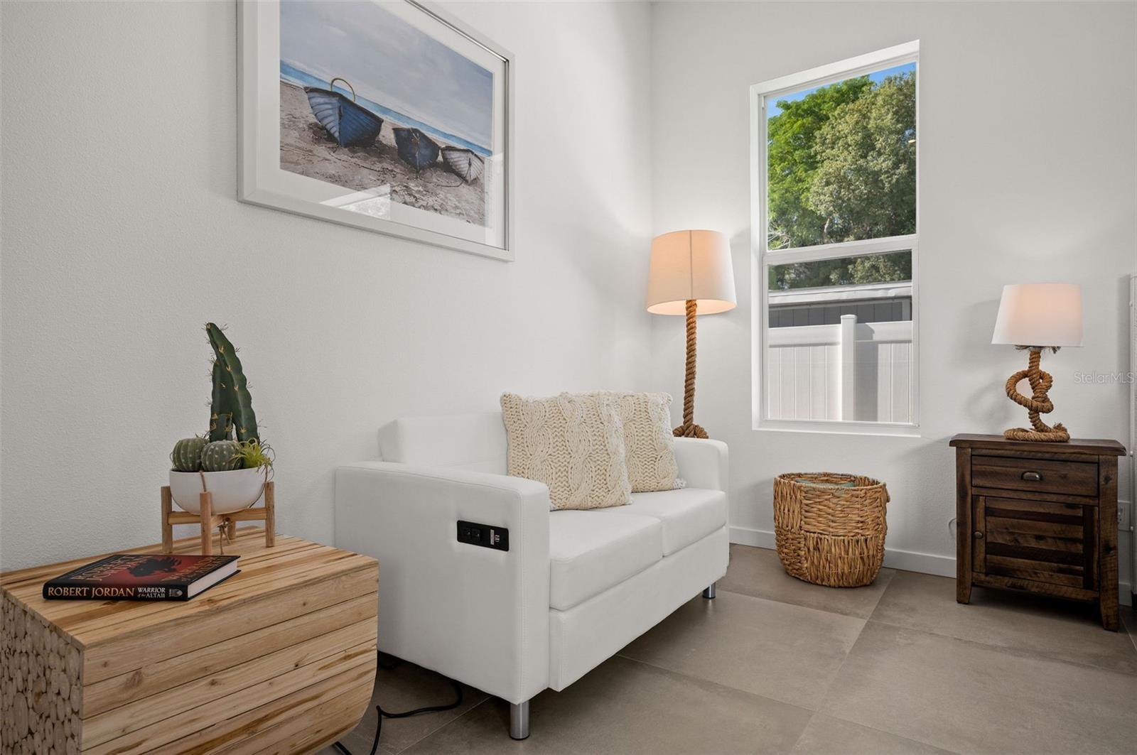 2365 Waldemere St Property Photo 15