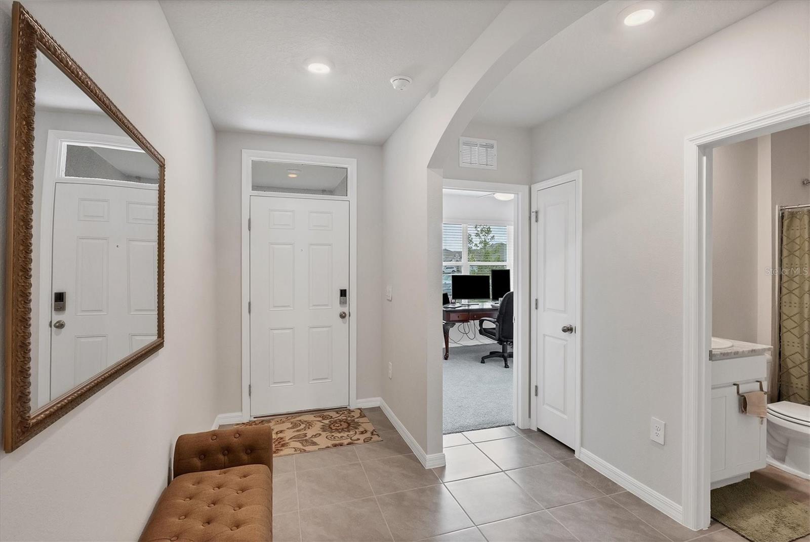 2105 Grand Flora Trl Property Photo 5