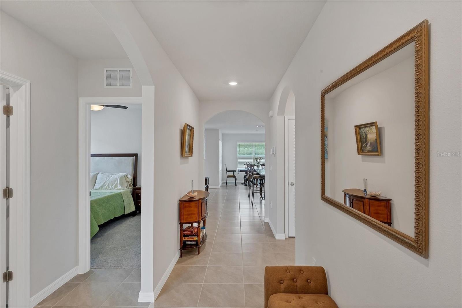 2105 Grand Flora Trl Property Photo 6