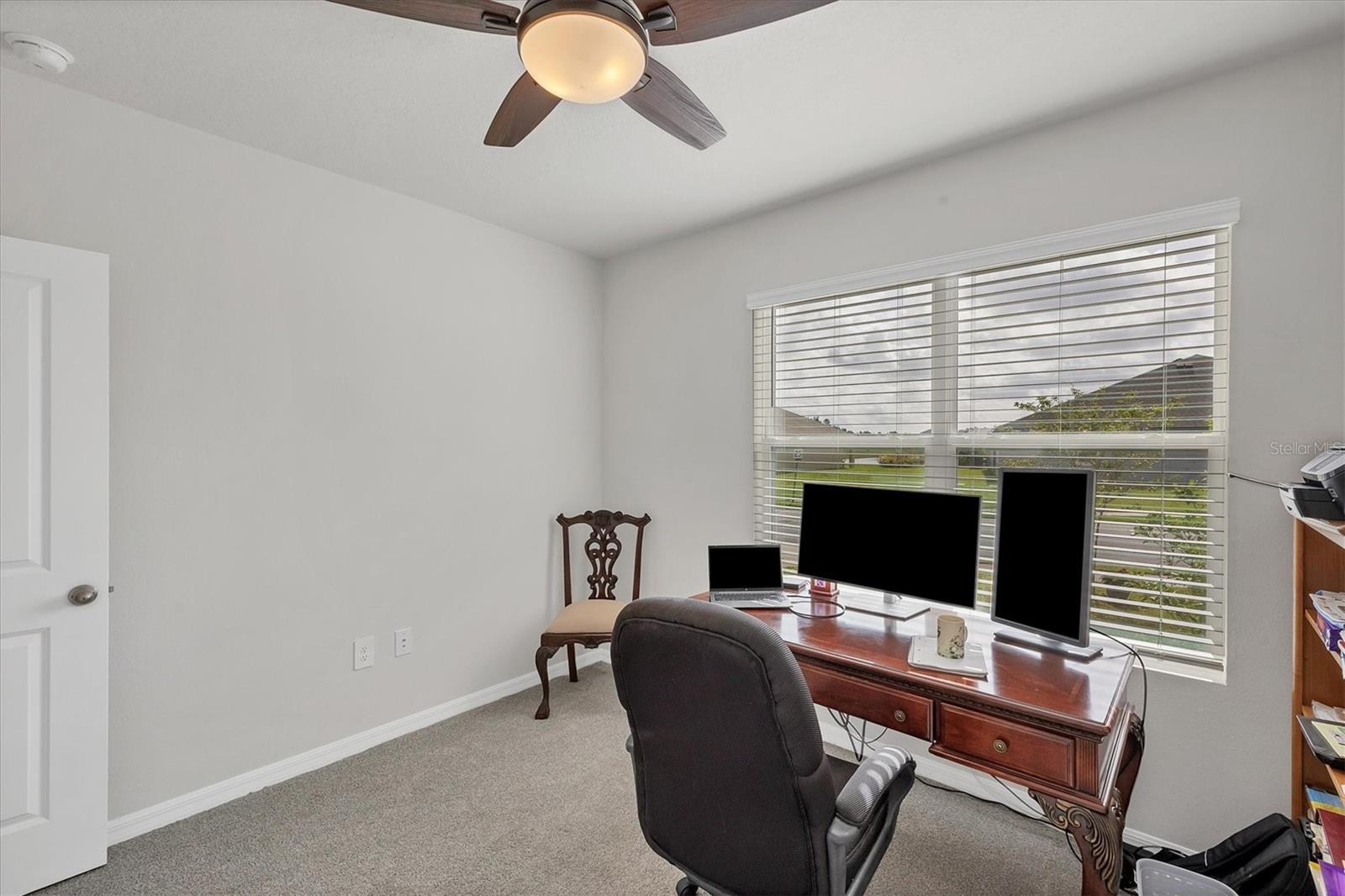 2105 Grand Flora Trl Property Photo 17