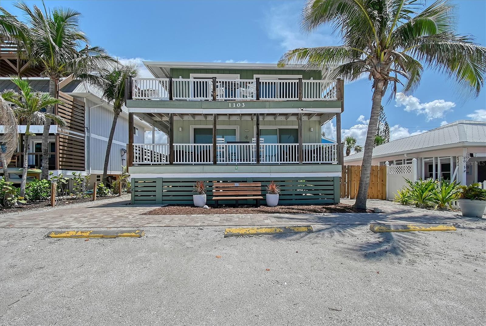 1103 Shore View Dr Property Photo 1